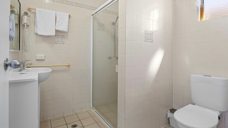 City Motor Inn Room