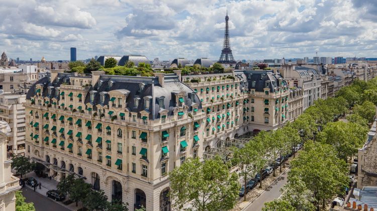The Peninsula Paris Exterior