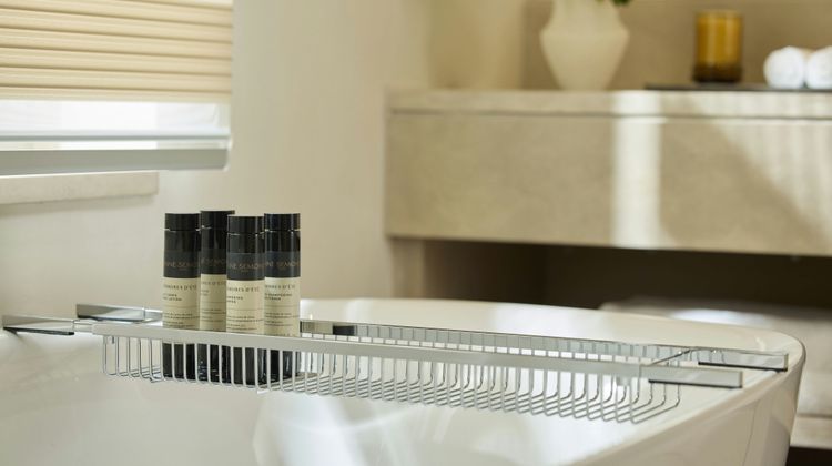 Grace Hotel, Auberge Resorts Collection Suite