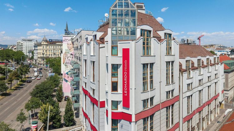 Leonardo Vienna Westbahnhof Exterior