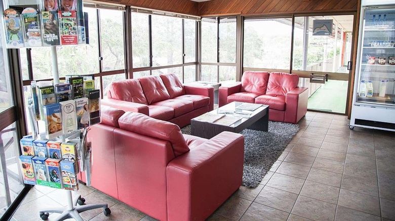<b>Murwillumbah Motor Inn Lobby</b>. Images powered by <a href="https://www.leonardoworldwide.com/" title="Leonardo Worldwide" target="_blank">Leonardo</a>.