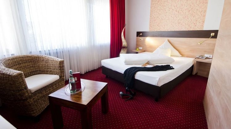 Hotel Cascade Room