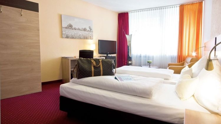 Hotel Cascade Room