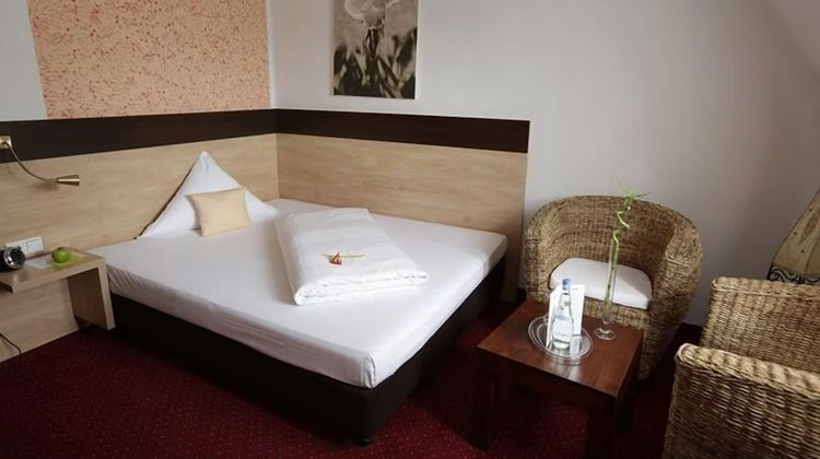 Hotel Cascade Room