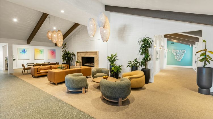 Guesthouse Hotel at La Valle Lobby