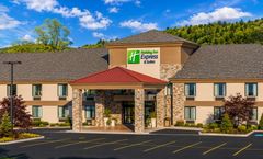 Holiday Inn Express Hotel & Suites