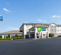 Holiday Inn Express Exterior