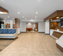 Holiday Inn Express Exterior