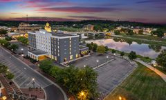 Courtyard by Marriott Hamilton