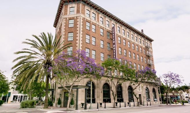 Culver Hotel Exterior