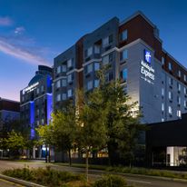 Holiday Inn Seattle Center