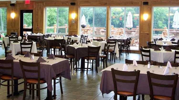 The Montcler HotelcTrademark Col Wyndham Restaurant