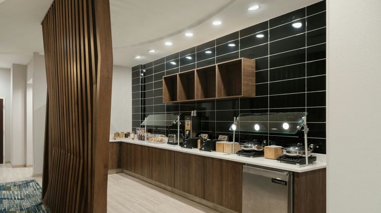 SpringHill Suites Charlotte Lake Norman Restaurant