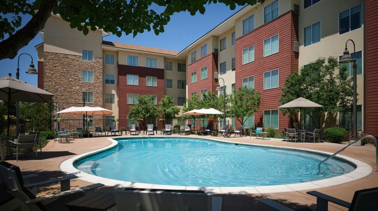Fairfield Inn & Stes Boulder Broomfield Pool