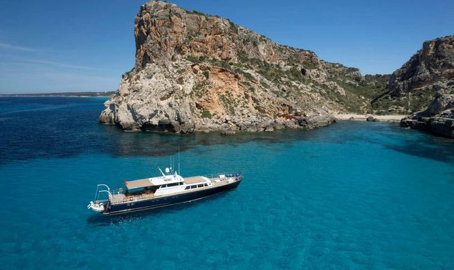 Cap Menorca Exterior