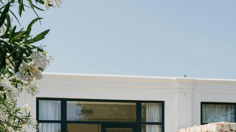 <b>Cap Menorca Pool</b>. Images powered by <a href="https://www.leonardoworldwide.com/" title="Leonardo Worldwide" target="_blank">Leonardo</a>.