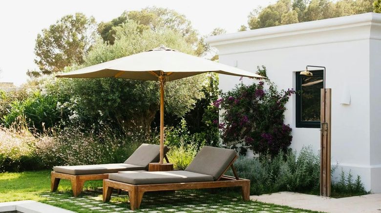 <b>Cap Menorca Pool</b>. Images powered by <a href="https://www.leonardoworldwide.com/" title="Leonardo Worldwide" target="_blank">Leonardo</a>.