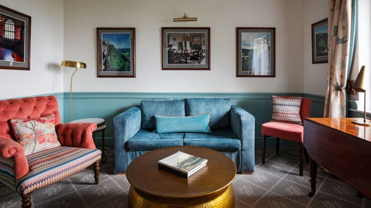 The Devonshire Arms Country House Hotel Suite