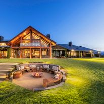 Spicers Peak Lodge