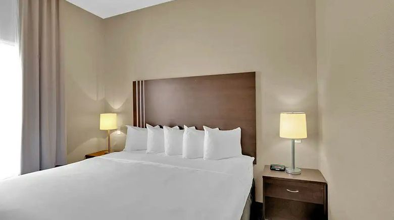 <b>Duvernay Inn & Suites Suite</b>. Images powered by <a href="https://www.leonardoworldwide.com/" title="Leonardo Worldwide" target="_blank">Leonardo</a>.