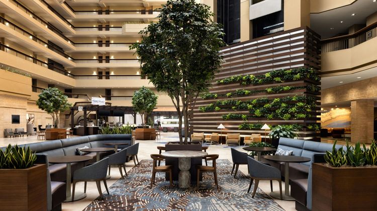 The Westin Chicago Northwest Lobby