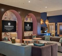 Sandman Signature Sheffield Quays Hotel Lobby