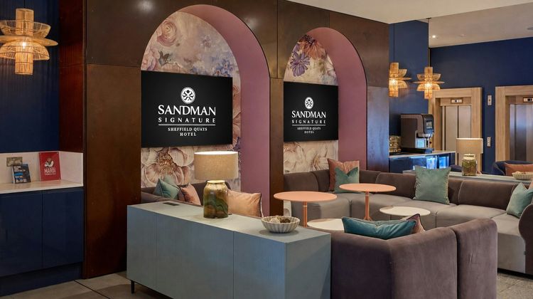 Sandman Signature Sheffield Quays Hotel Lobby