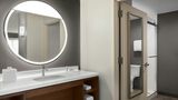<b>Courtyard by Marriott Columbia Room</b>. Images powered by <a href="https://www.leonardoworldwide.com/" title="Leonardo Worldwide" target="_blank">Leonardo</a>.