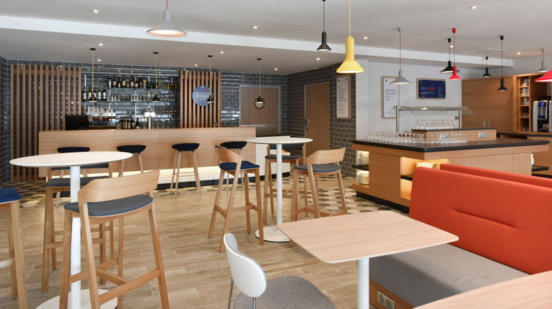 <b>Holiday Inn Express Rouen Rive Gauche Restaurant</b>. Images powered by <a href="https://www.leonardoworldwide.com/" title="Leonardo Worldwide" target="_blank">Leonardo</a>.