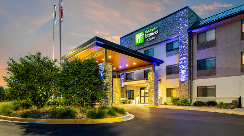 <b>Holiday Inn Express Minneapolis Exterior</b>. Images powered by <a href="https://www.leonardoworldwide.com/" title="Leonardo Worldwide" target="_blank">Leonardo</a>.