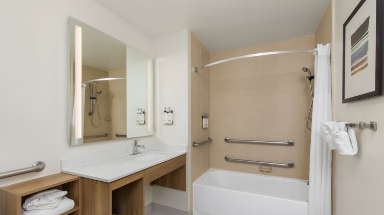 Staybridge Suites Carmel Room