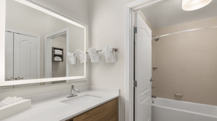 Staybridge Suites Carmel Room