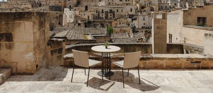 Vetera Matera Exterior