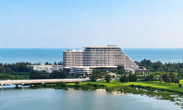 HUALUXE Beihai Silver Beach Resort