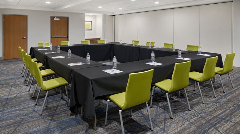 <b>Holiday Inn Express Meeting</b>. Images powered by <a href="https://www.leonardoworldwide.com/" title="Leonardo Worldwide" target="_blank">Leonardo</a>.