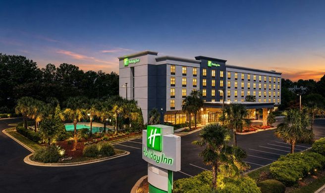 Holiday Inn Atlanta Northlake Exterior