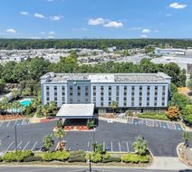 Holiday Inn Atlanta Northlake Exterior