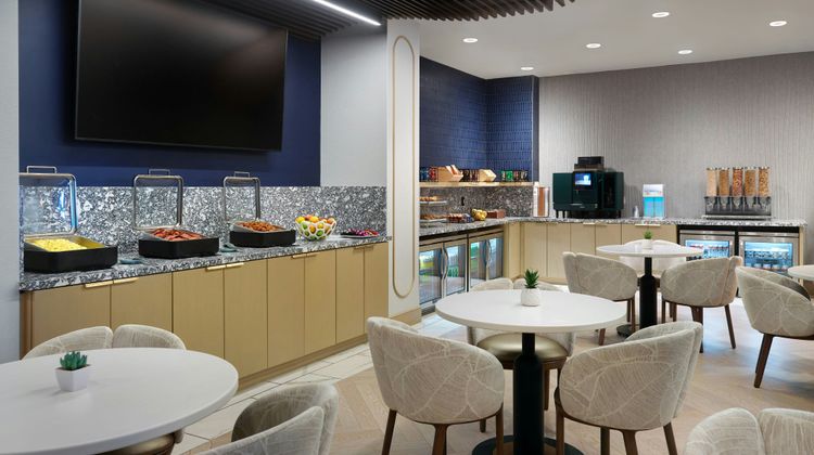 Renaissance Charlotte SouthPark Hotel Restaurant