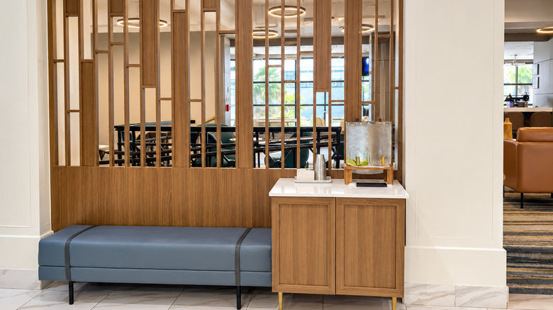 <b>Holiday Inn Houston NRG/Medical Center Lobby</b>. Images powered by <a href="https://www.leonardoworldwide.com/" title="Leonardo Worldwide" target="_blank">Leonardo</a>.