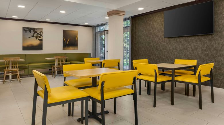 <b>Fairfield Inn & Suites Hooksett Restaurant</b>. Images powered by <a href="https://www.leonardoworldwide.com/" title="Leonardo Worldwide" target="_blank">Leonardo</a>.