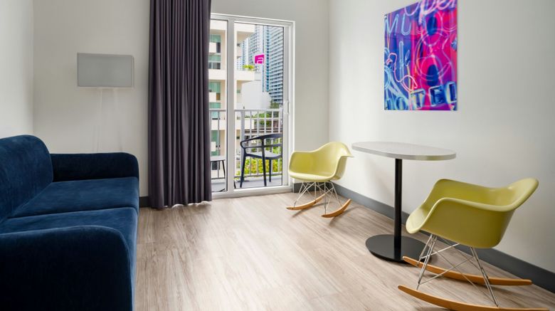 <b>aloft Miami Brickell Room</b>. Images powered by <a href="https://www.leonardoworldwide.com/" title="Leonardo Worldwide" target="_blank">Leonardo</a>.