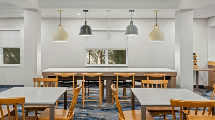 Fairfield Inn & Suites Portsmouth Exeter Restaurant