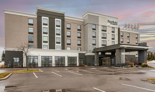 Fairfield Inn & Suites Newmarket Exterior