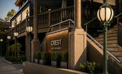 Hotel Crest on Barkly