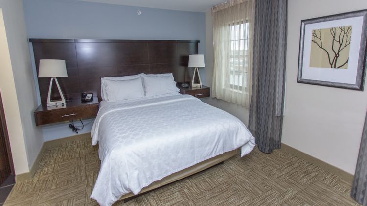 Staybridge Suites Bowling Green Suite