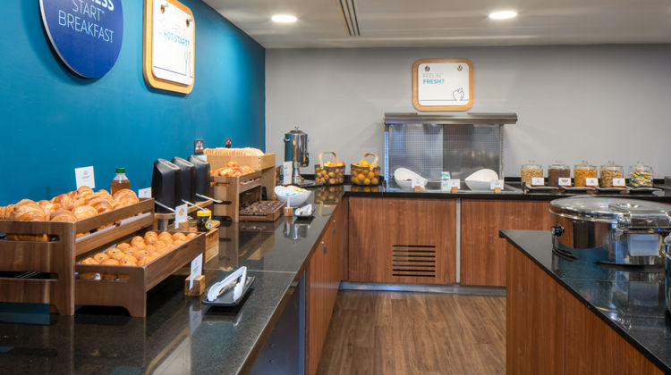 Holiday Inn Express Snow Hill Restaurant