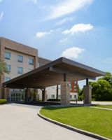 Holiday Inn Express & Suites Chalmette