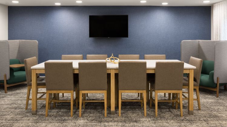 Staybridge Suites Burlington Meeting