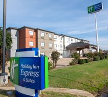 Holiday Inn Express Sulphur Springs Exterior
