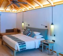 Vilamendhoo Island Resort Lobby